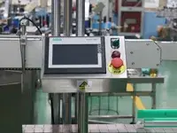 Etiquetadora frontal y posterior automática